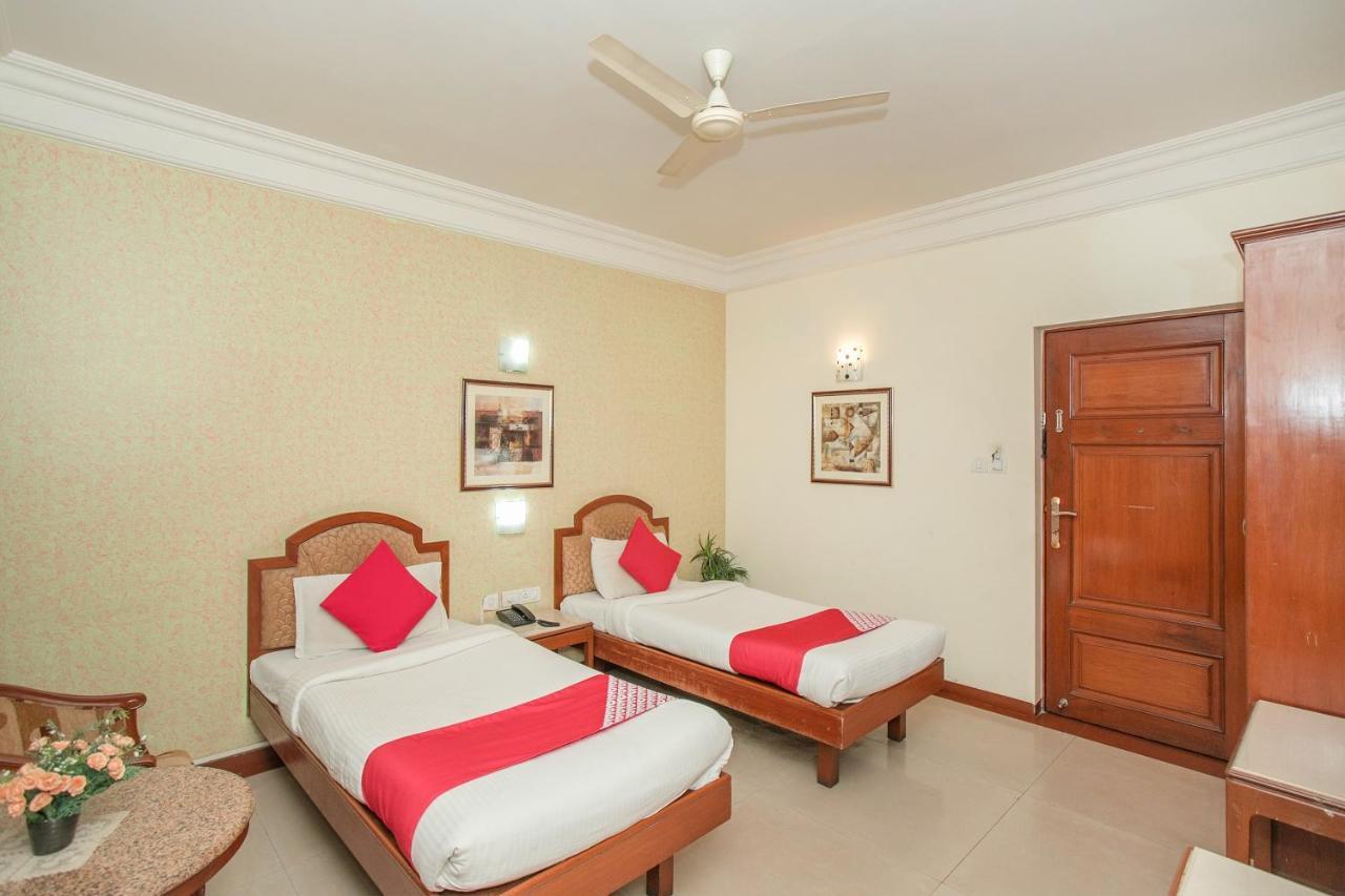 Oyo 579 Hotel Aab Bangalore Exterior foto